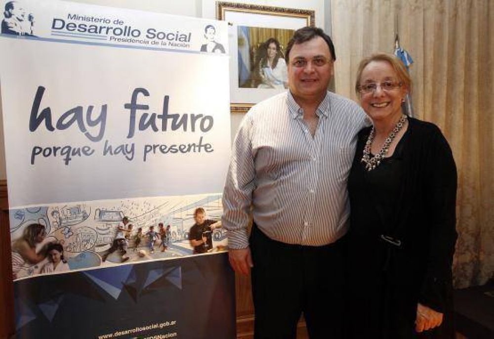 Belloni se reuni� con Alicia Kirchner