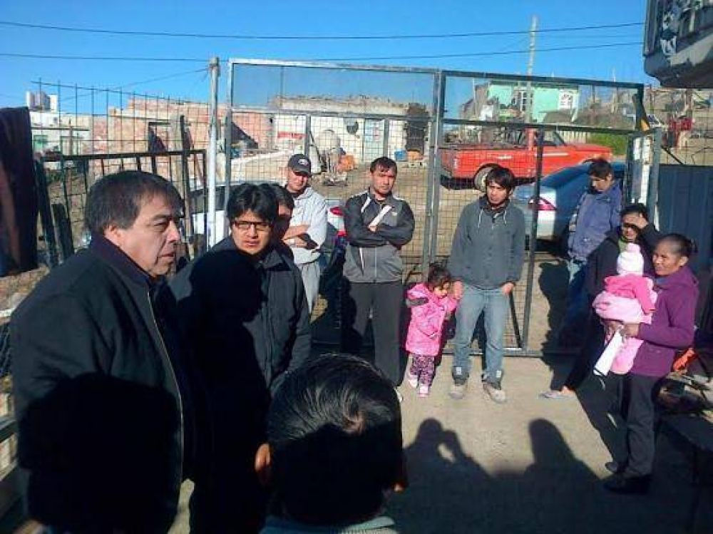 Barrios sufren la falta de red de gas