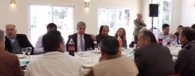  Almuerzo Gobierno-sindicalistas: D�Onofrio dijo que en San Luis 
