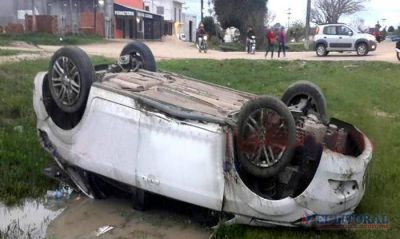 Muri� un polic�a al despistar y volcar el autom�vil que conduc�a por la Ruta 5