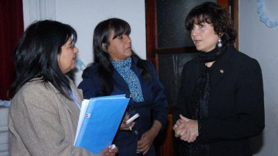 Trasladan a los alumnos de la Escuela Belgrano
