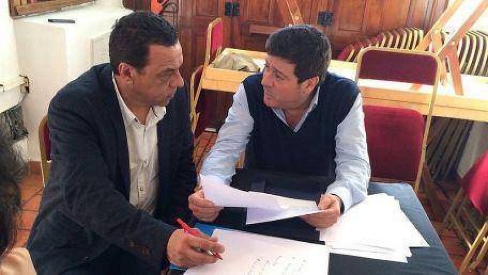 Quieren que la Provincia recupere el control de los puertos