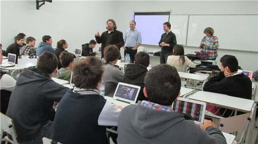 Videojuegos, herramienta de aprendizaje para chicos y adultos