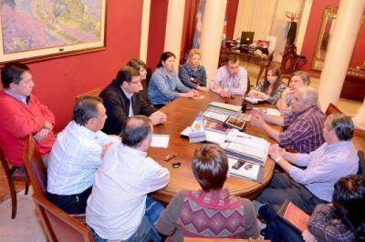 Intendentes y legisladores del FpV accionar�n contra la asignaci�n espec�fica del punto extra de Coparticipaci�n