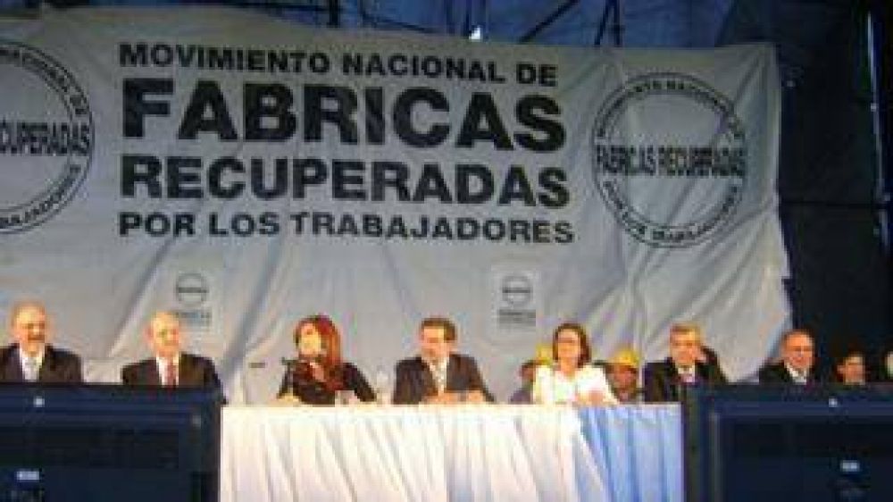 Encata: �La reactivaci�n es una decisi�n pol�tica beneficiosa, no se entiende la oposici�n al salvataje�