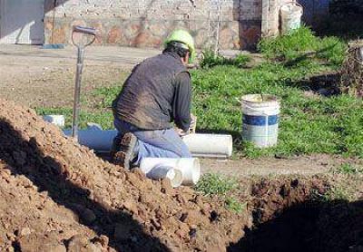 En diferentes sectores de la zona norte se ampl�an las redes de cloacas