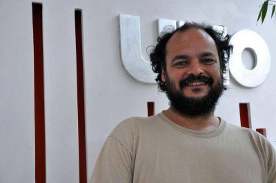 La felicidad del Negro Aguirre por la aparici�n de Guido