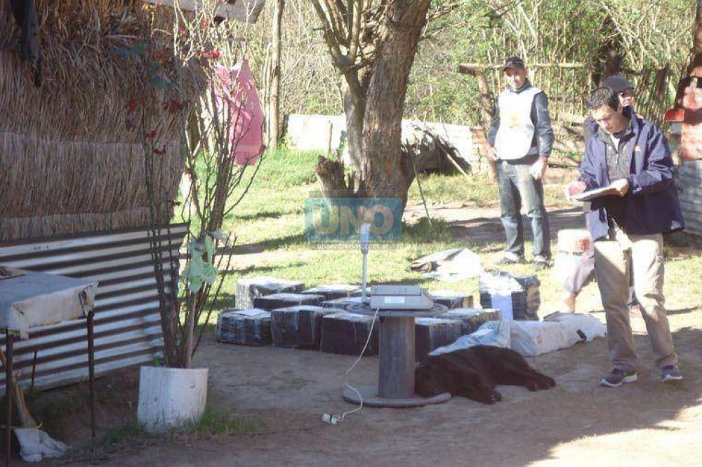 Incautan 400 kilos de droga durante un allanamiento en calle Francia al final