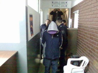 Taxista asesinado: tres sospechosos se entregaron a la justicia