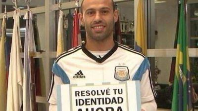 Mascherano felicit� a Estela de Carlotto: 