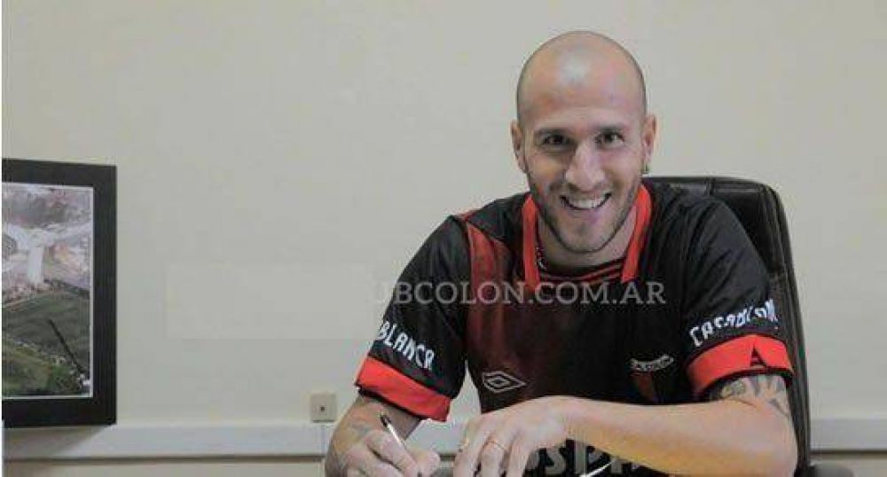 Llama estamp� la firma y es nuevo jugar de Col�n