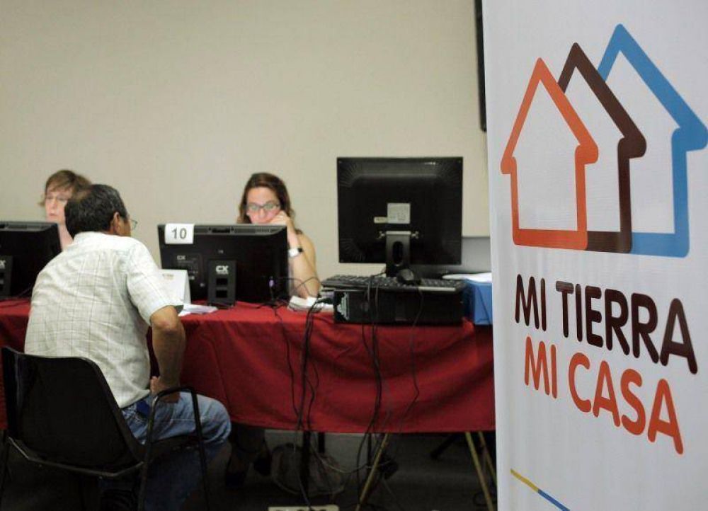 Mi tierra, Mi casa: entregan escrituras a 50 nuevos adjudicatarios