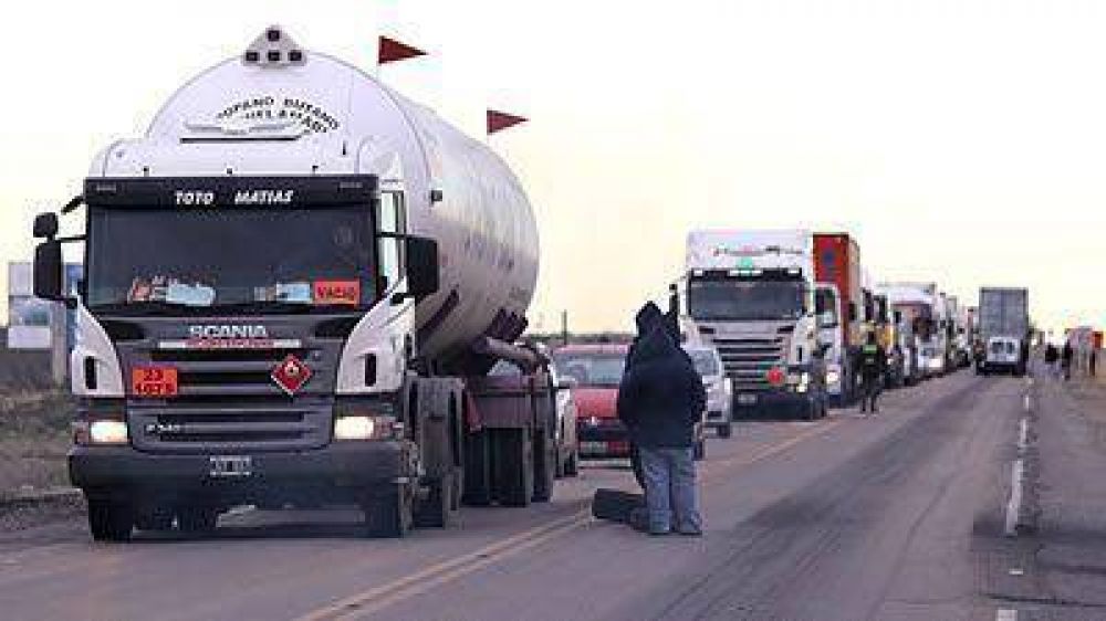 Fuerte reclamo para que Madryn no pierda toneladas de merluza