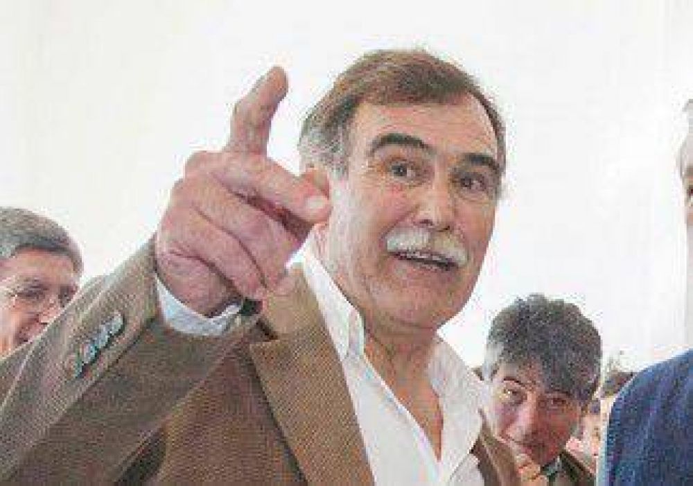 Bertoldi: �Sin la ayuda de Naci�n, no pagar�an sueldos� 