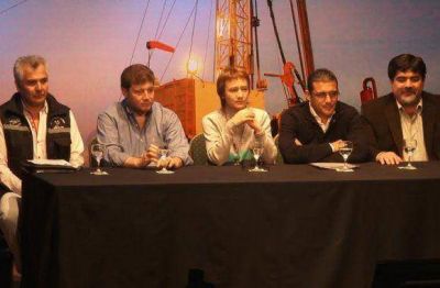 Gandolfo present� el proyecto de YSUR en la provincia