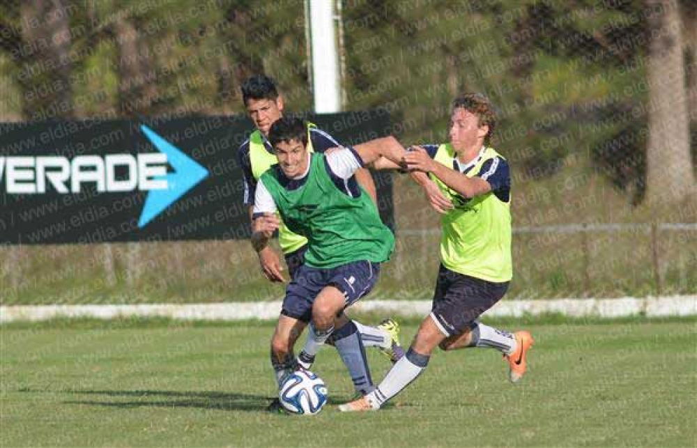 Troglio trabaja para sorprender a River