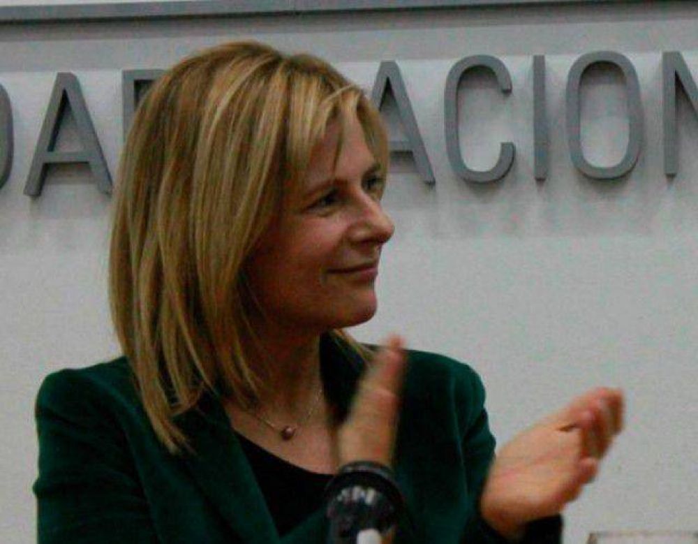 Saintout: �Estela coraz�n, Estela amor y lucha. No nos han vencido�