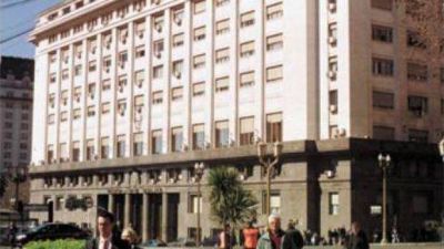 Econom�a sugiere a bonistas �accionar judicialmente� contra el BONY y las decisiones de Griesa