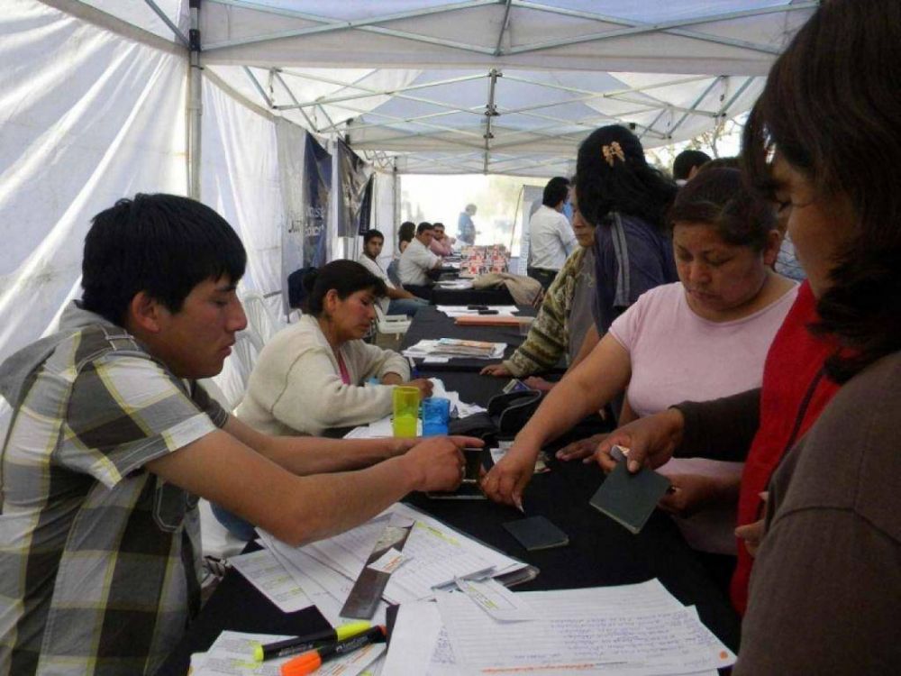 Desembarca en Coronel Arias el programa �Por mi barrio�