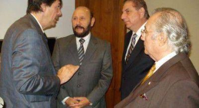 �La nueva traza del gasoducto es fruto de la gesti�n del gobernador� resalt� Jofr�