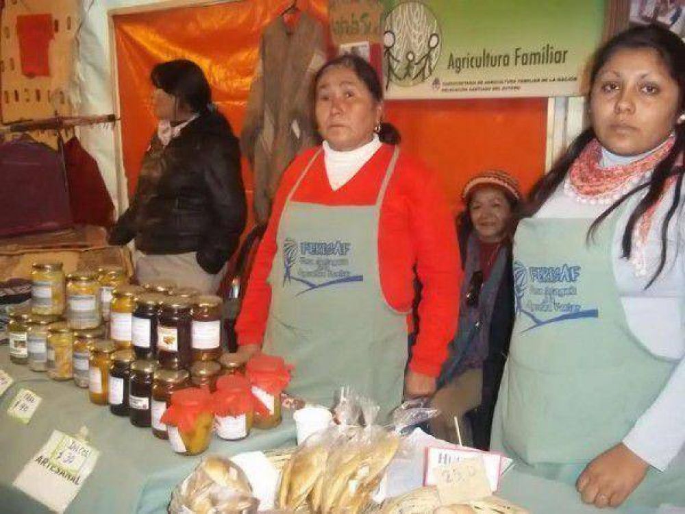 La Agricultura Familiar presente en la Feria Artesanal Municipal 2014