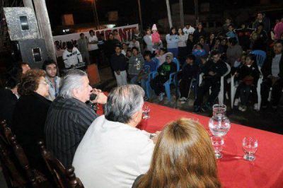 El intendente Infante anunci� obras de infraestructura para el barrio Mariano Moreno