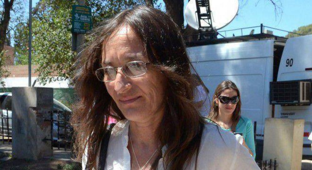 Papeln: aislada, la candidata de Cristina en Crdoba renuncia a su banca de Diputados