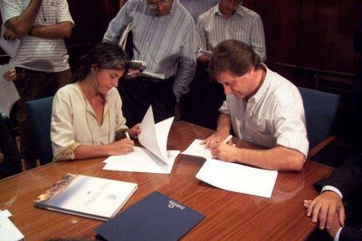 Amado, Gustavo, Macelo, Sergio y Romina Picolotti, amigos son los amigos