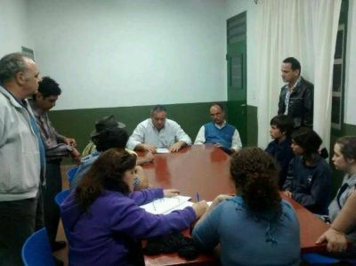 No hubo acuerdo y continuar� la toma de la Epet 3 de Ober�