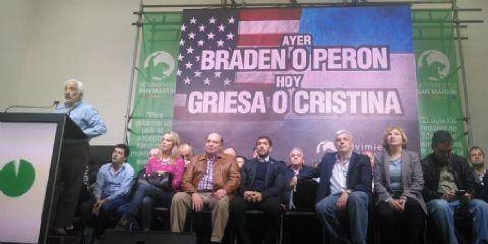 Manuel El�as estuvo junto a Juli�n Dom�nguez en acto del Movimiento San Mart�n contra los fondos buitre