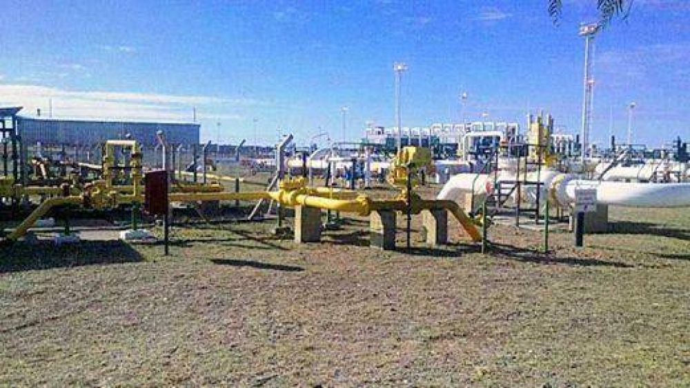Proyectos demorados por retrasos en La Mora y falta de gas