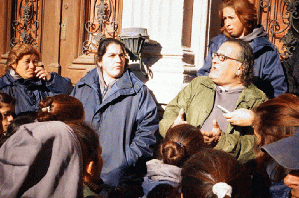Los trabajadores de las cooperativas presentaron el petitorio con los reclamos 