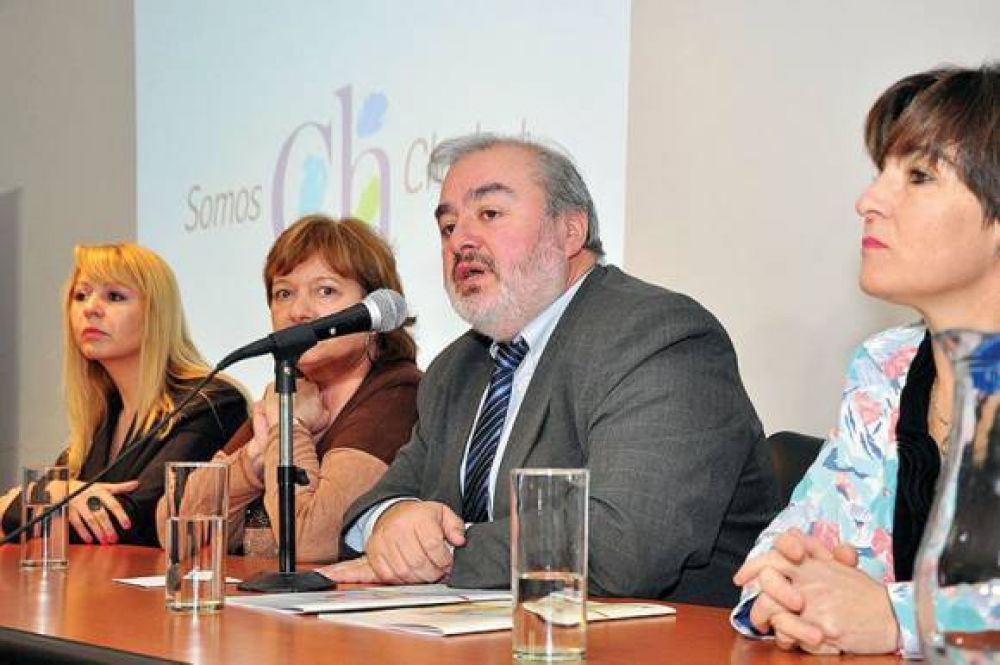 Presentaron una gu�a de intervenci�n en conflictos que involucren a estudiantes