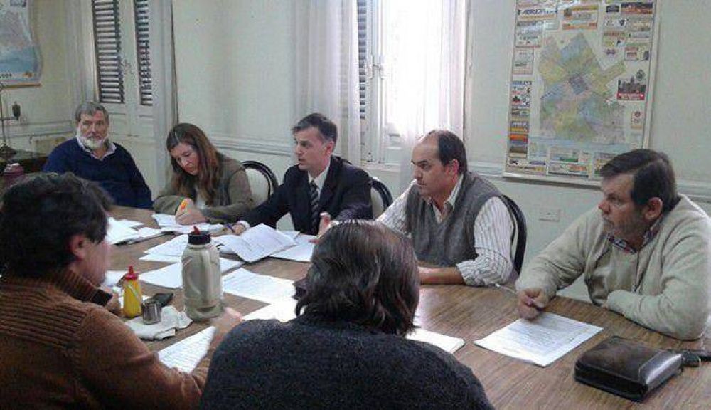 El Concejo estudia c�mo frenar la venta ilegal en ferias