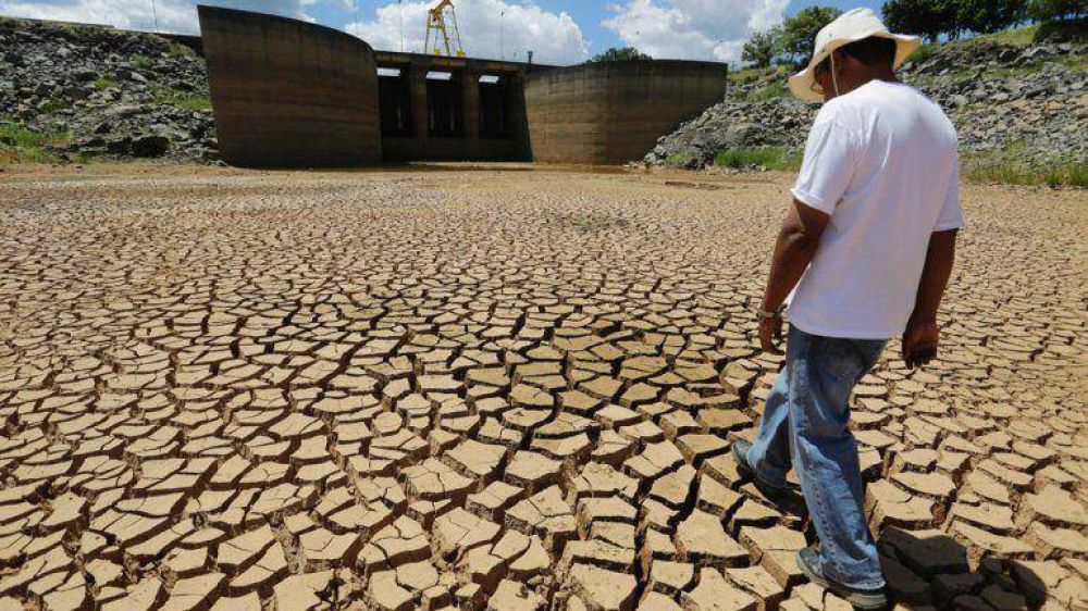 Emergencia h�drica en San Pablo: la ciudad se queda sin agua