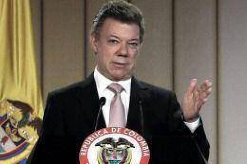 Santos asume su segundo mandato con el desaf�o de lograr la paz