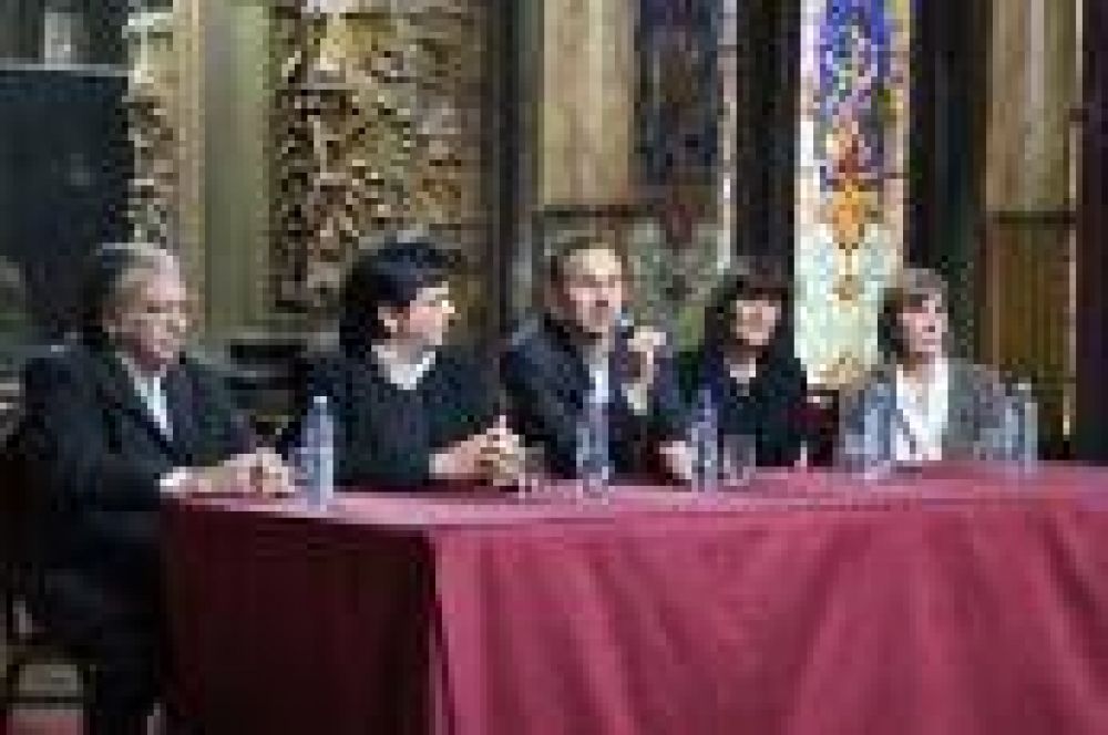 Junto a la Provincia, La Plata impulsa un bureau de turismo en la Ciudad