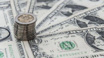 El d�lar libre cae un centavo y se vende a $12,79 en la City