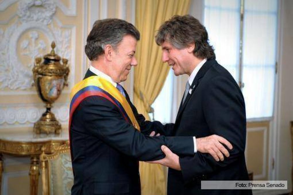 Boudou particip� de la reasunci�n del presidente colombiano Juan Manuel Santos