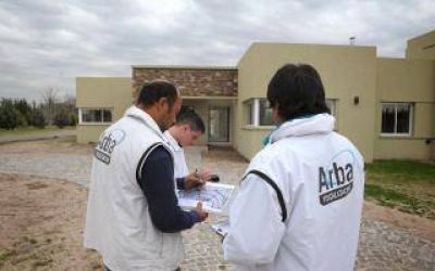 Arba detect� 150 casas sin declarar en countries de Brandsen