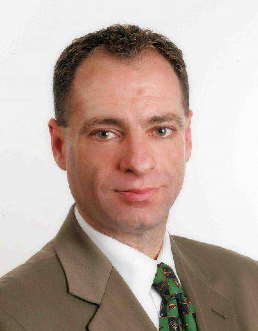 CUESTIONAN LA ASUNCION DEL CONCEJAL MARCELO RIVAS