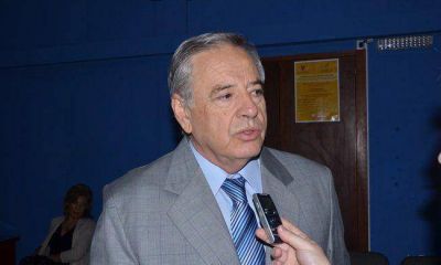 Conflicto en la escuela 335: �No se puede tener de rehenes a los chicos�, afirm� el ministro Zorrilla