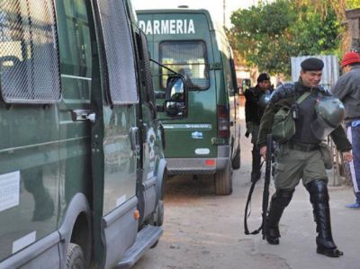 Siete detenidos y el secuestro de drogas y armas en un operativo en la zona sur