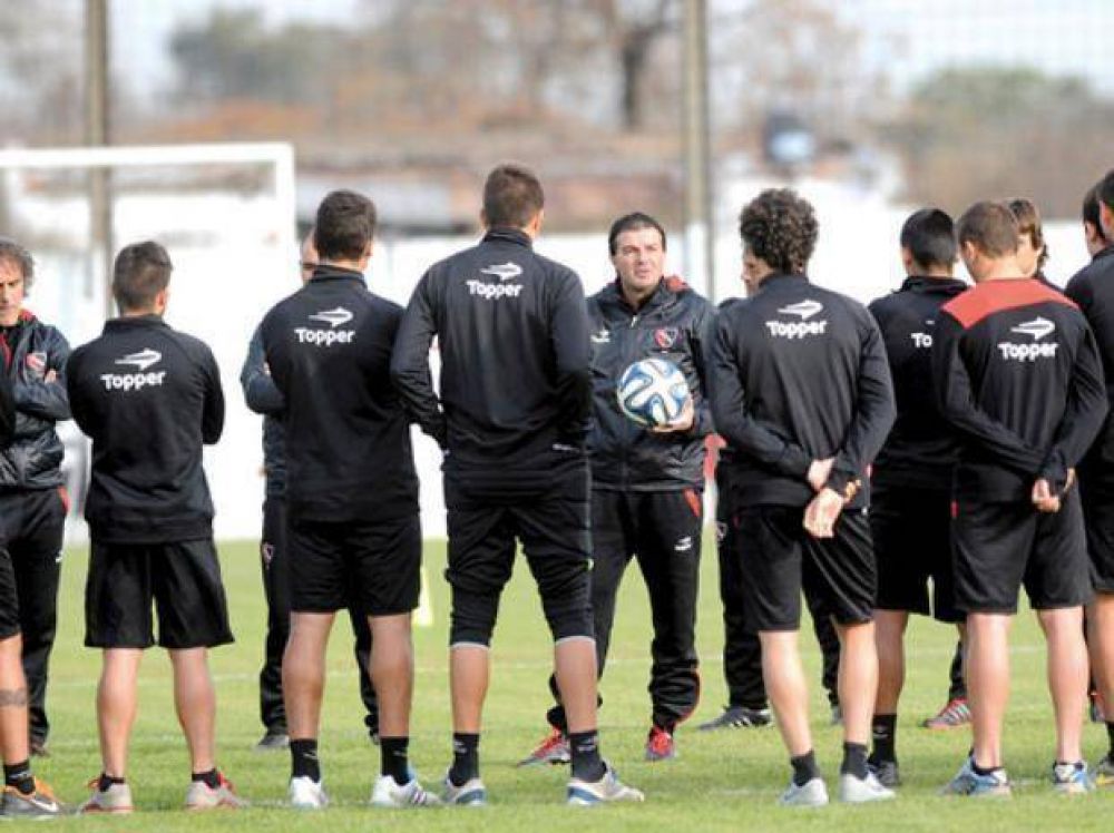 Carozo tiene la base definida para que Newell's debute ante Boca