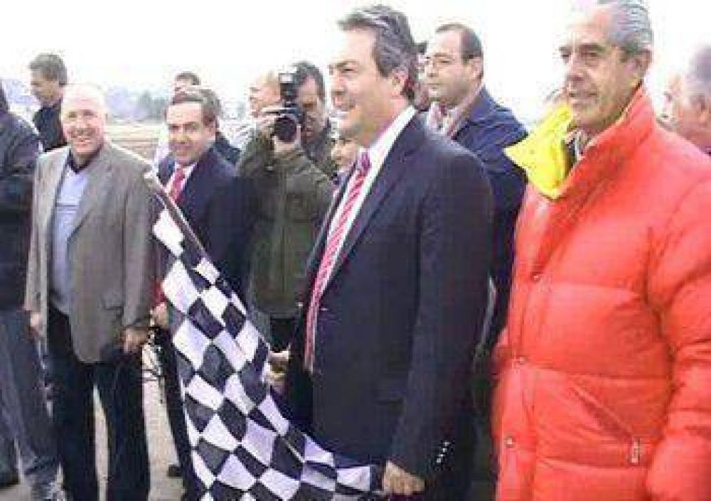 M�s de Scioli: el aut�dromo inconcluso y el frente externo