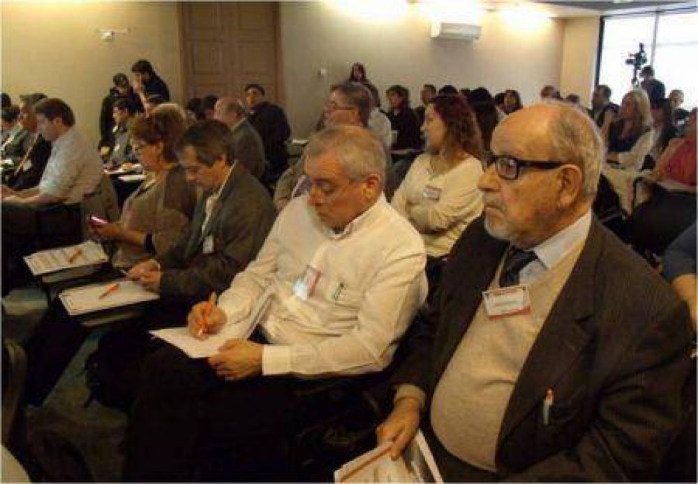 La UNTDF acompa�� las Jornadas de �Di�logos de R�o Grande�