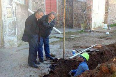 Omar Pacini supervis� los programas que el Municipio lleva adelante en barrio Kennedy