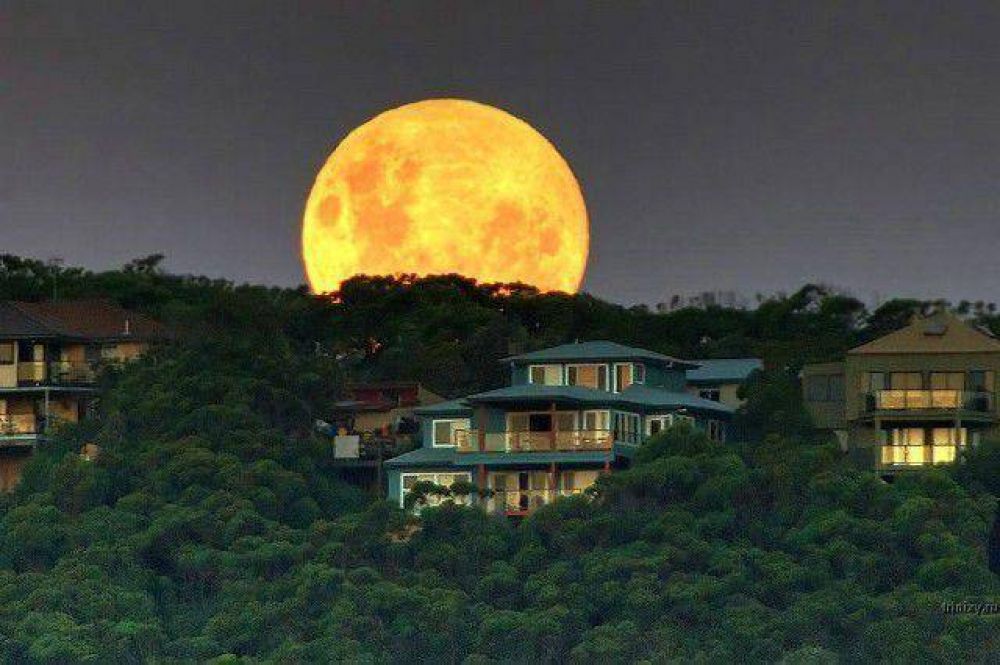 El domingo a las 18 se podr� ver la luna m�s grande del a�o