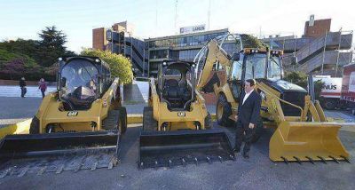 EL MUNICIPIO DE LAN�S ADQUIRI� NUEVOS M�VILES Y MAQUINARIA URBANA