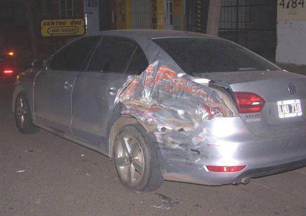 Triple choque en acceso San Mart�n
